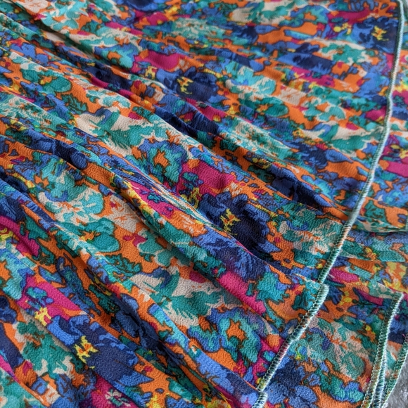 NWOT | Floral pleated skirt - Picture 6 of 6